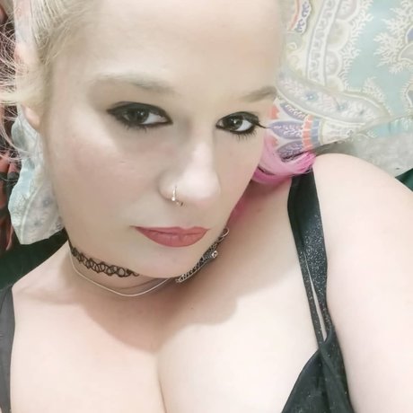 Foto di nudo di fuga di OnlyFans di Alexis Blaze