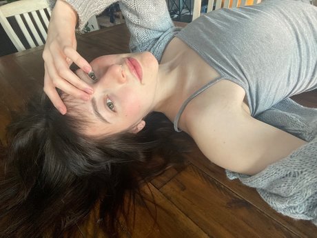 Foto di nudo di fuga di OnlyFans di Fawn