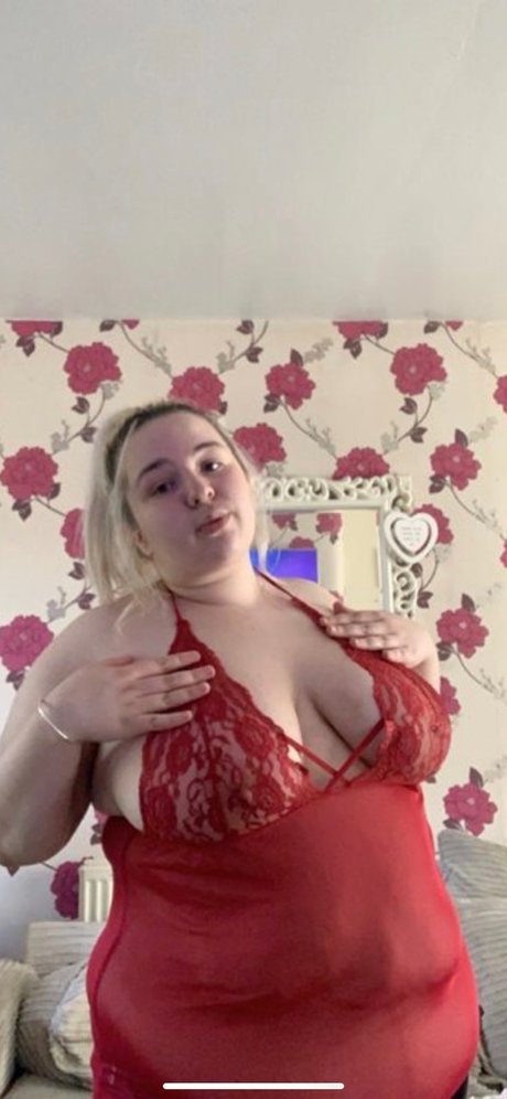 Foto di nudo di fuga di OnlyFans di Primrose