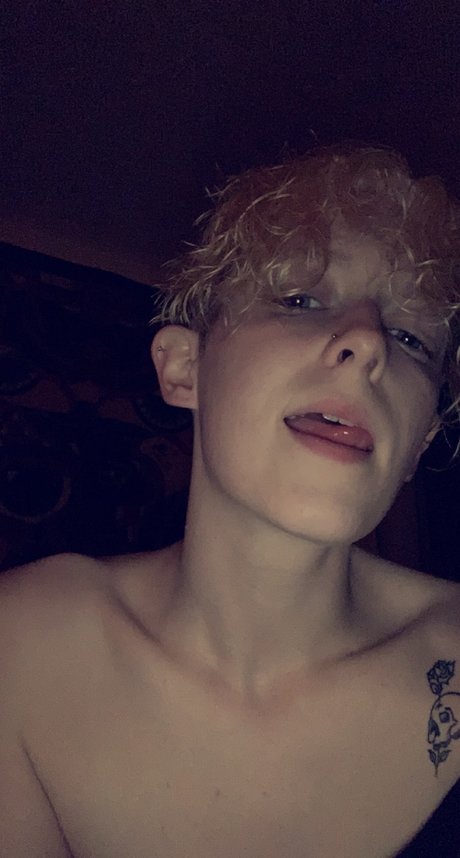 Foto di nudo di fuga di OnlyFans di Riley Sikes