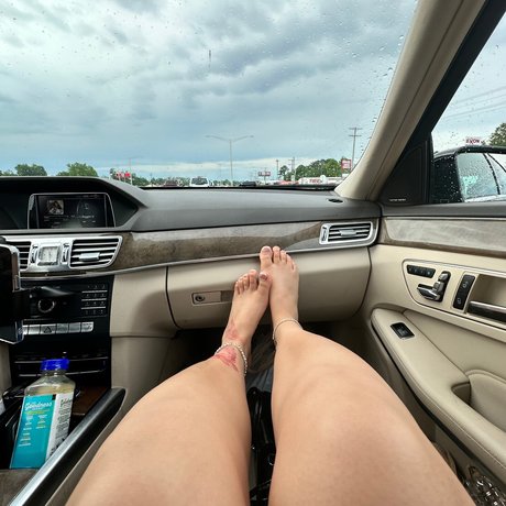 Foto di nudo di fuga di OnlyFans di Feetonly