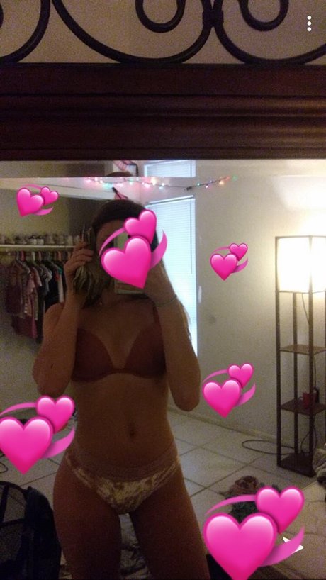 Foto di nudo di fuga di OnlyFans di Kate