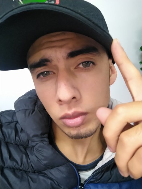 Foto di nudo di fuga di OnlyFans di Roberto Gomez Romero