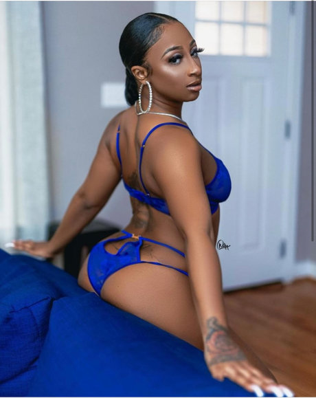 Foto di nudo di fuga di OnlyFans di Boujieebadd 