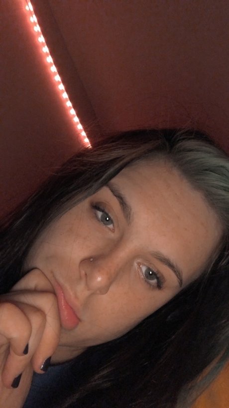 Foto di nudo di fuga di OnlyFans di Ro