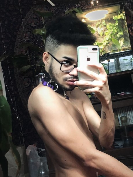 Foto di nudo di fuga di OnlyFans di Riley