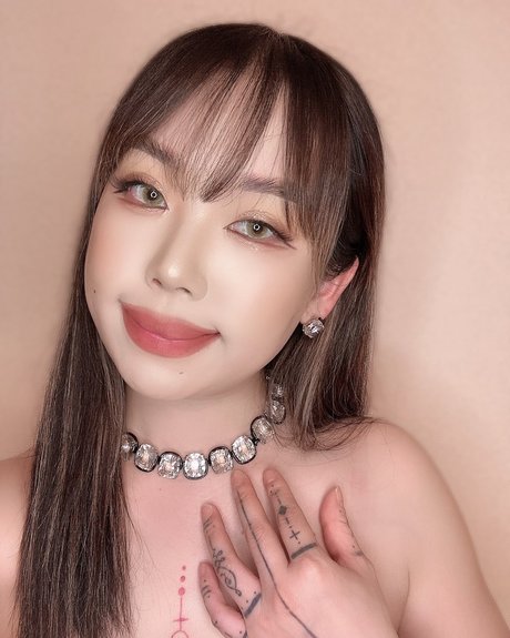 Foto di nudo di fuga di OnlyFans di Riko
