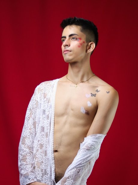 Foto di nudo di fuga di OnlyFans di Ricky Lian