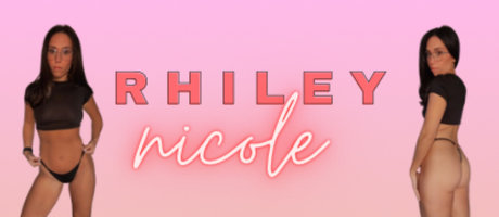 Foto di nudo di fuga di OnlyFans di Rhiley Nicole  Your Online Girlfriend