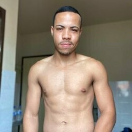 Foto di nudo di fuga di OnlyFans di Reinaldo Soares