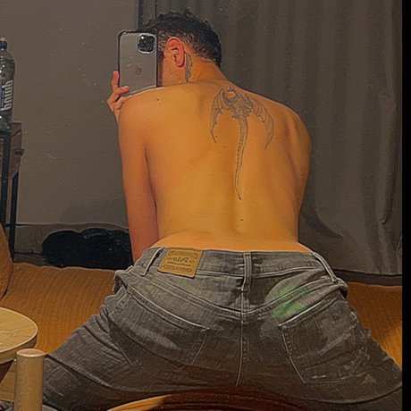 Foto di nudo di fuga di OnlyFans di Reign Flinch