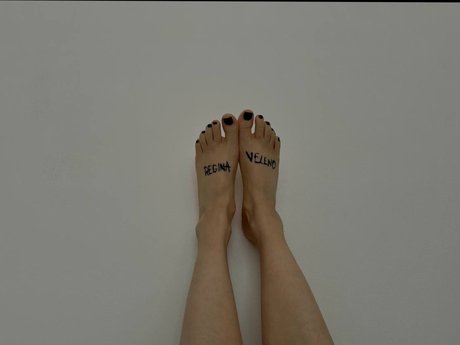 Foto di nudo di fuga di OnlyFans di Regina Veleno