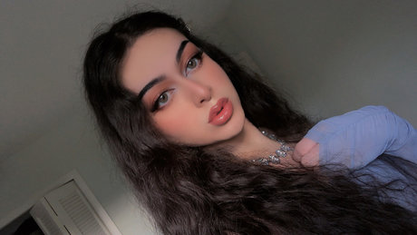 Foto di nudo di fuga di OnlyFans di Regina