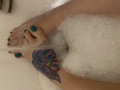 Foto di nudo di fuga di OnlyFans di Reesa