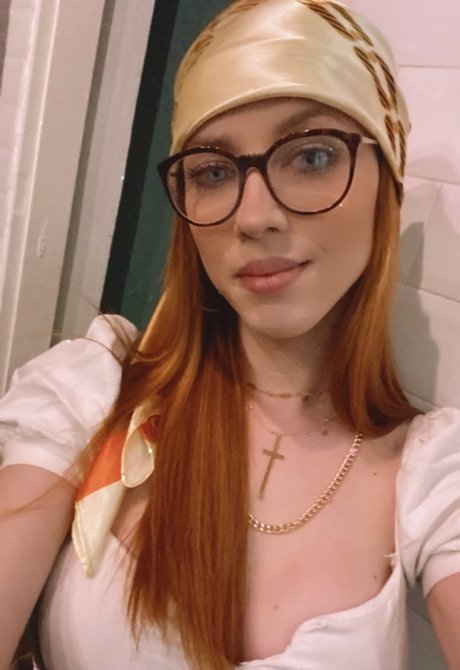 Foto di nudo di fuga di OnlyFans di Red Sweet Ts