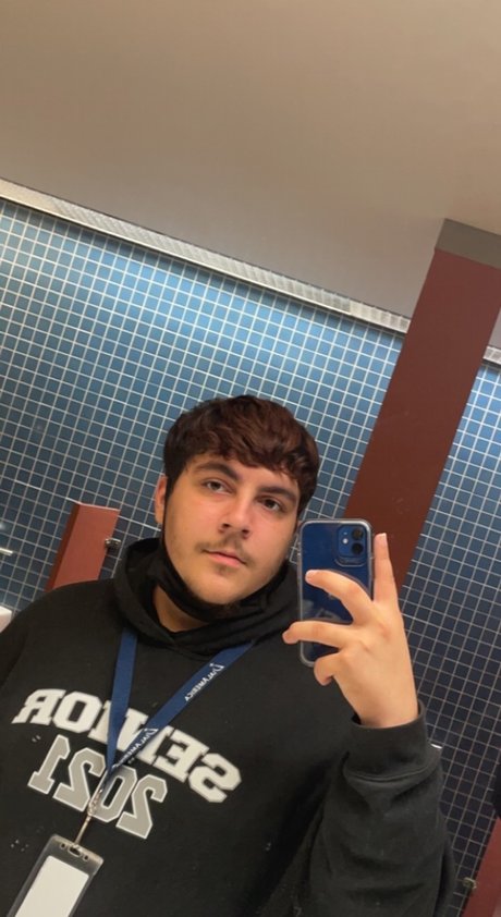 Foto di nudo di fuga di OnlyFans di Willie