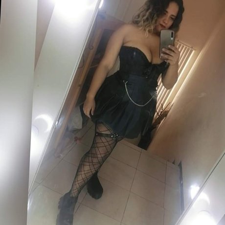 Foto di nudo di fuga di OnlyFans di Reasgirl
