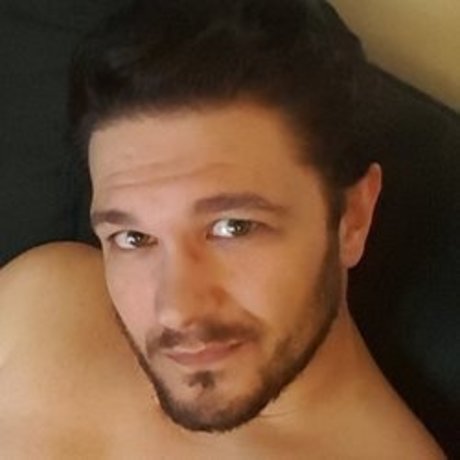 Foto di nudo di fuga di OnlyFans di Trojan Snow