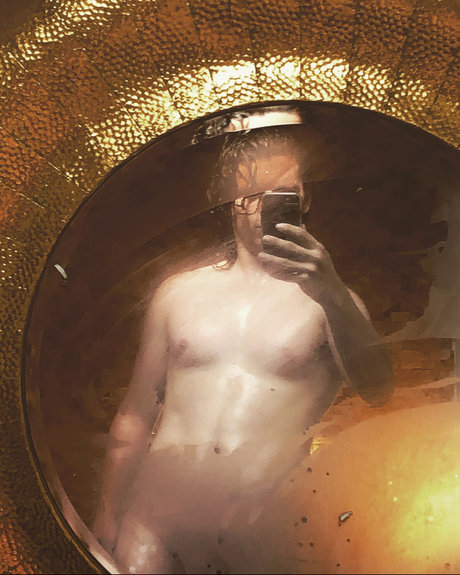 Foto di nudo di fuga di OnlyFans di  Adonis Ardent 