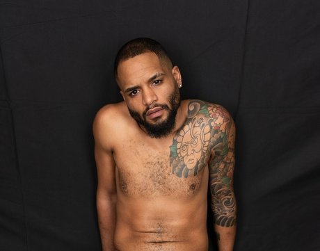 Foto di nudo di fuga di OnlyFans di Rayo Dankz