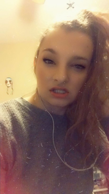 Foto di nudo di fuga di OnlyFans di Raynewar