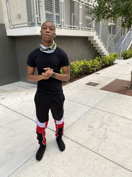 Foto di nudo di fuga di OnlyFans di Rayan Shingai