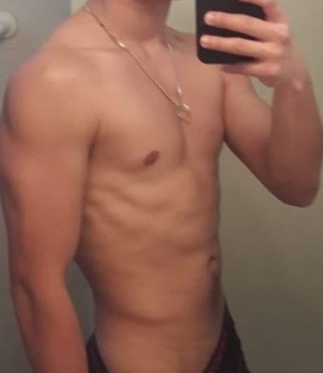 Foto di nudo di fuga di OnlyFans di Ray Brown
