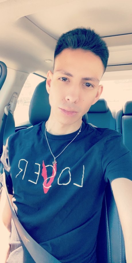 Foto di nudo di fuga di OnlyFans di Bttm4top