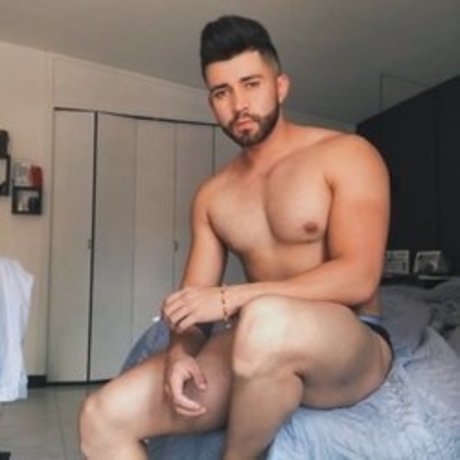 Foto di nudo di fuga di OnlyFans di Raul Marroquino