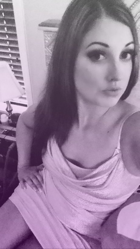 Foto di nudo di fuga di OnlyFans di Rarity