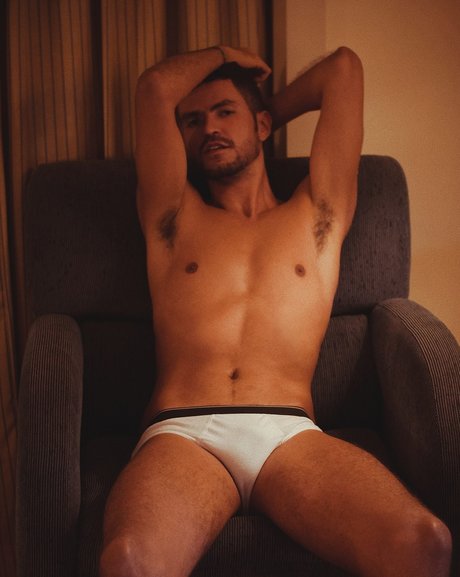 Foto di nudo di fuga di OnlyFans di Raphael Costa