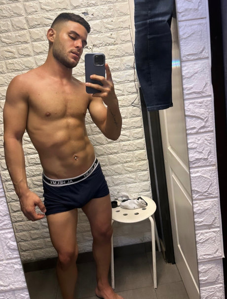 Foto di nudo di fuga di OnlyFans di Rami
