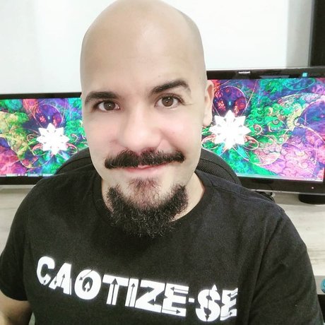 Foto di nudo di fuga di OnlyFans di Rafael Zen