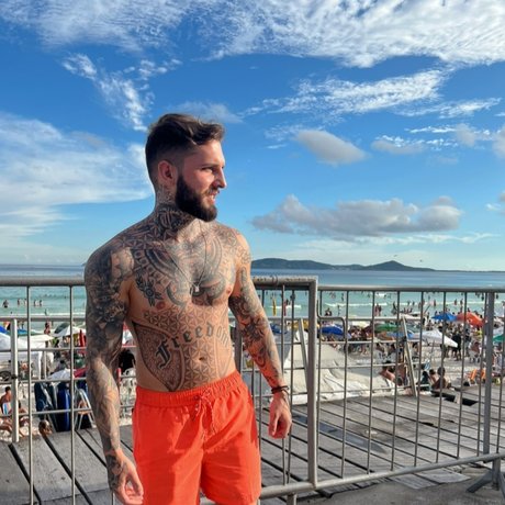 Foto di nudo di fuga di OnlyFans di Marcos Motta