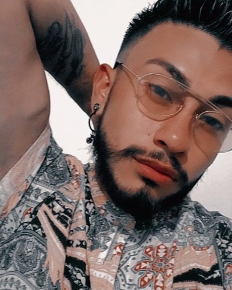 Foto di nudo di fuga di OnlyFans di Mao Acero