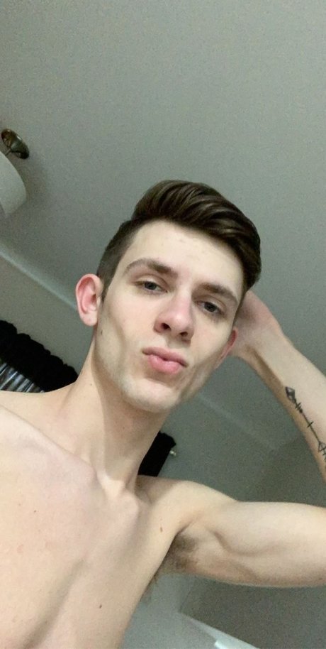 Foto di nudo di fuga di OnlyFans di Nason