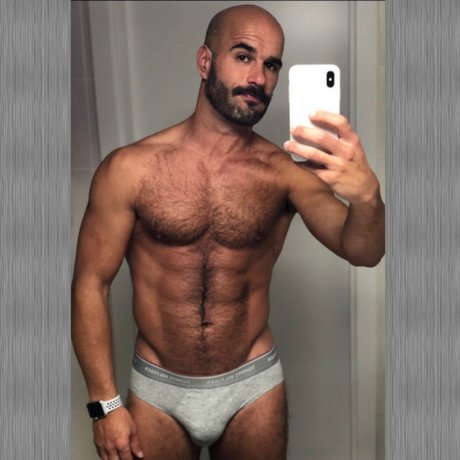 Foto di nudo di fuga di OnlyFans di Manugasso