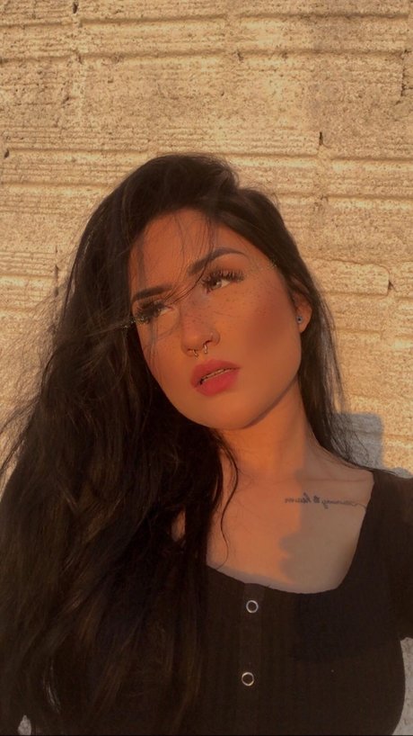 Foto di nudo di fuga di OnlyFans di Umafl0r