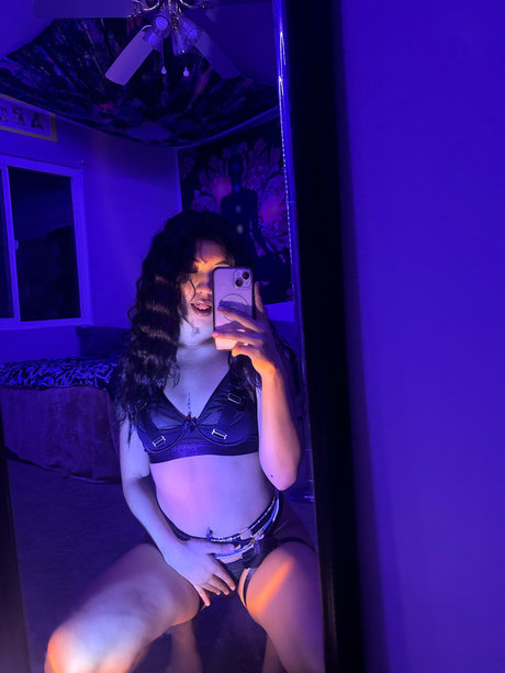 Foto di nudo di fuga di OnlyFans di  