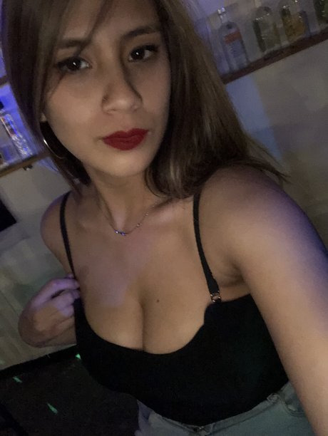 Foto di nudo di fuga di OnlyFans di Romina Velasquez Lau