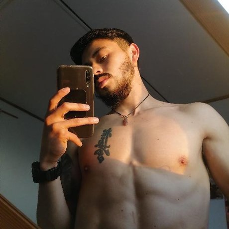 Foto di nudo di fuga di OnlyFans di Felipe Rojas