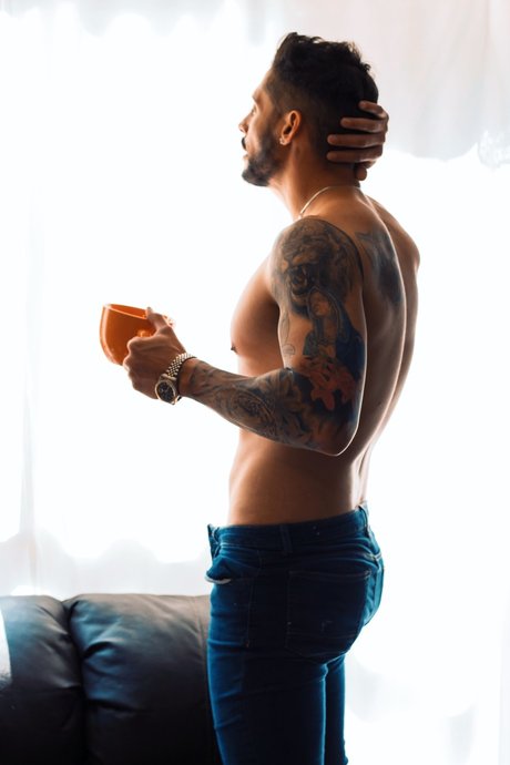 Foto di nudo di fuga di OnlyFans di Rodrigo