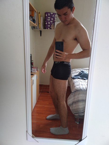 Foto di nudo di fuga di OnlyFans di Robert Dann