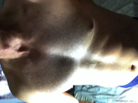 Foto di nudo di fuga di OnlyFans di Robert Zumba