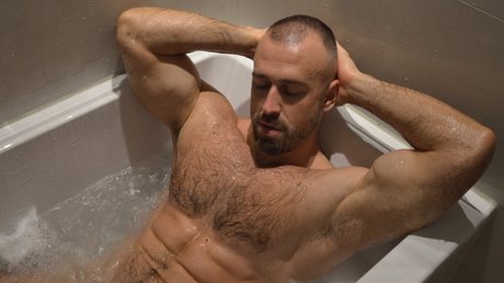 Foto di nudo di fuga di OnlyFans di Robert Smiley