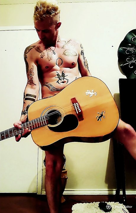 Foto di nudo di fuga di OnlyFans di Robert