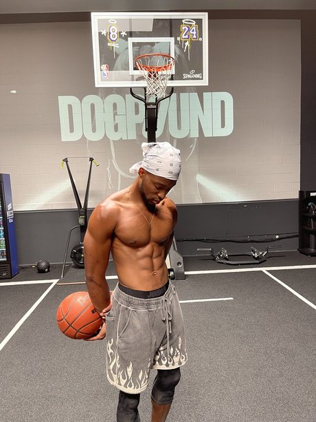 Foto di nudo di fuga di OnlyFans di Marvin Anthony