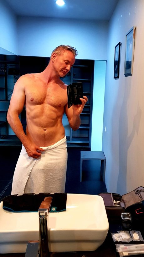 Foto di nudo di fuga di OnlyFans di Martin B