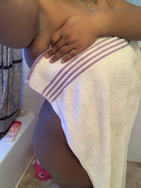 Foto di nudo di fuga di OnlyFans di Anal Slut Sub