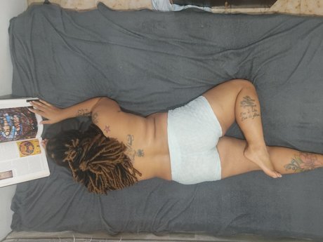 Foto di nudo di fuga di OnlyFans di Marrentinha 